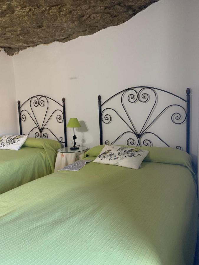Casa Cueva "Las Calcetas" Guest House Setenil De Las Bodegas Bagian luar foto