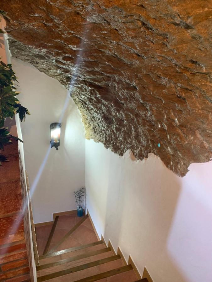 Casa Cueva "Las Calcetas" Guest House Setenil De Las Bodegas Bagian luar foto