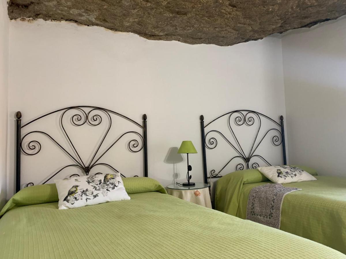 Casa Cueva "Las Calcetas" Guest House Setenil De Las Bodegas Bagian luar foto