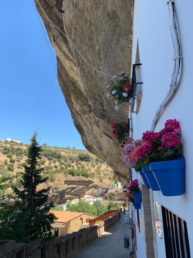 Casa Cueva "Las Calcetas" Guest House Setenil De Las Bodegas Bagian luar foto